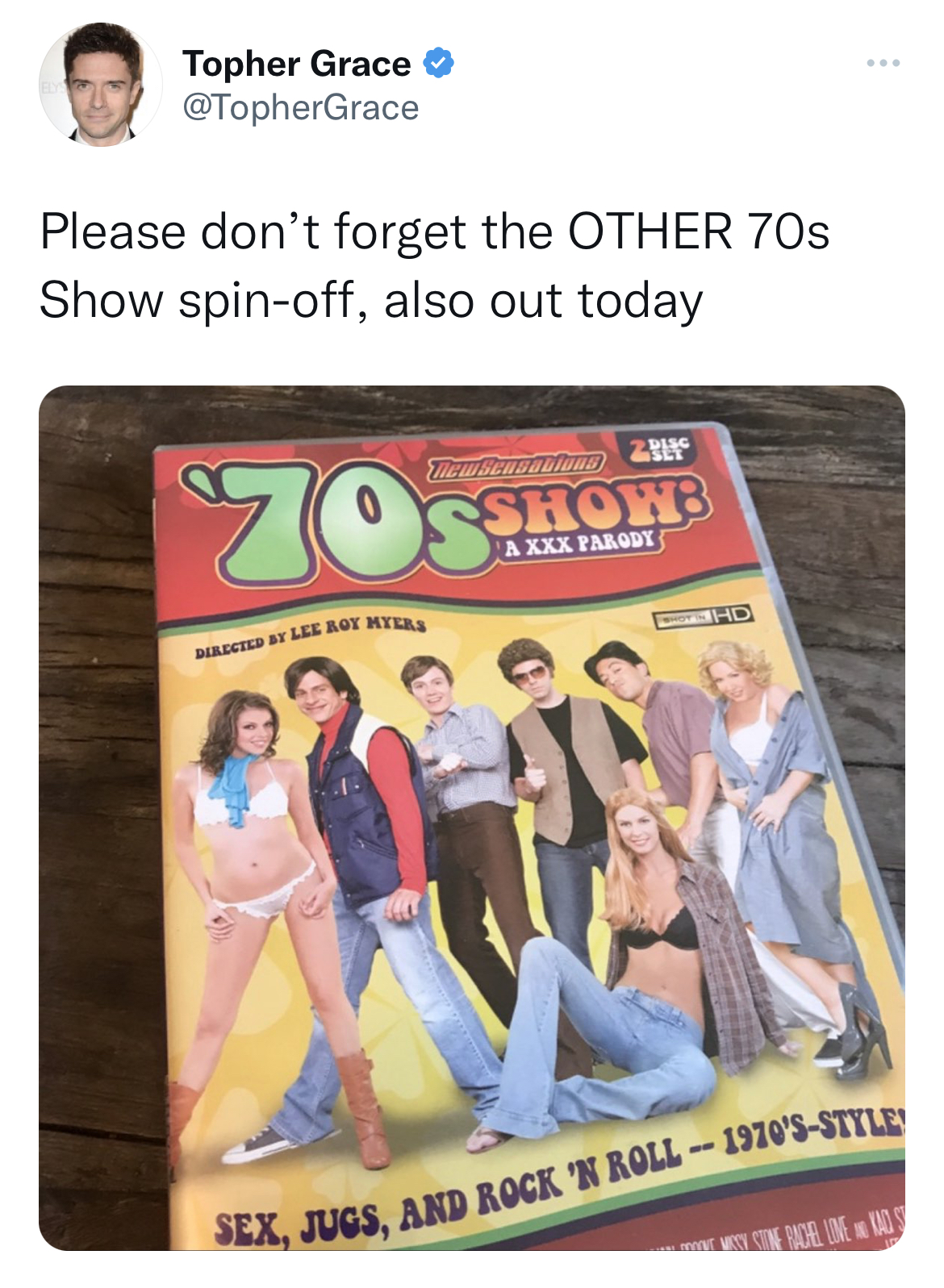 Tweets Dunking on Celebs - poster - Topher Grace Please don't forget the Other 70s Show spinoff, also out today Geanta 70S Directed By Lee Rotter Showb A Xxx Parody Sex, Jugs, And Rock'N Roll1970'SStyle