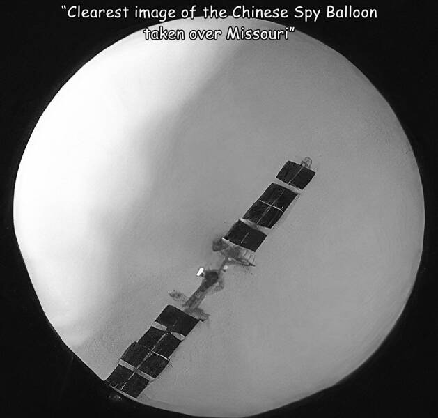 cool random pics - China - "Clearest image of the Chinese Spy Balloon taken over Missouri"