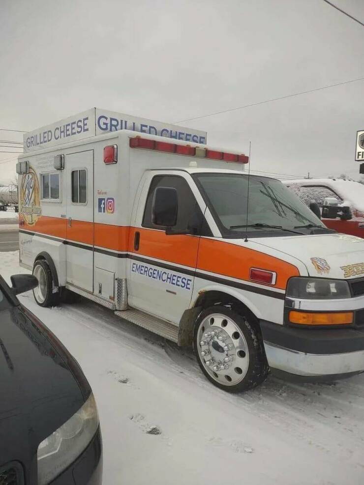 cool random pics - ambulance - Grilled Cheese Grilled Cheese M Fo Emergencheese Fi