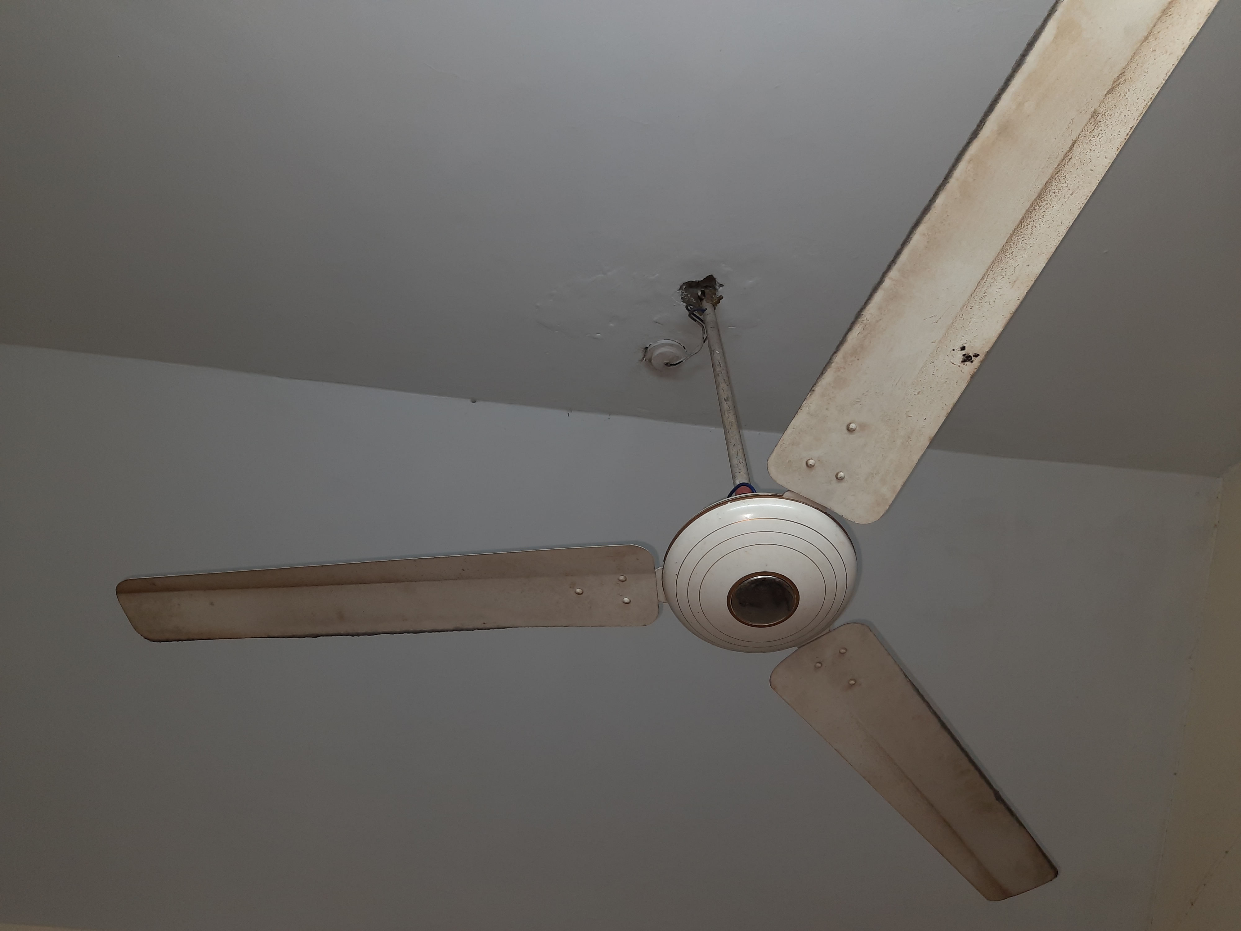 one thing satan gifts you in hell - usha old ceiling fan