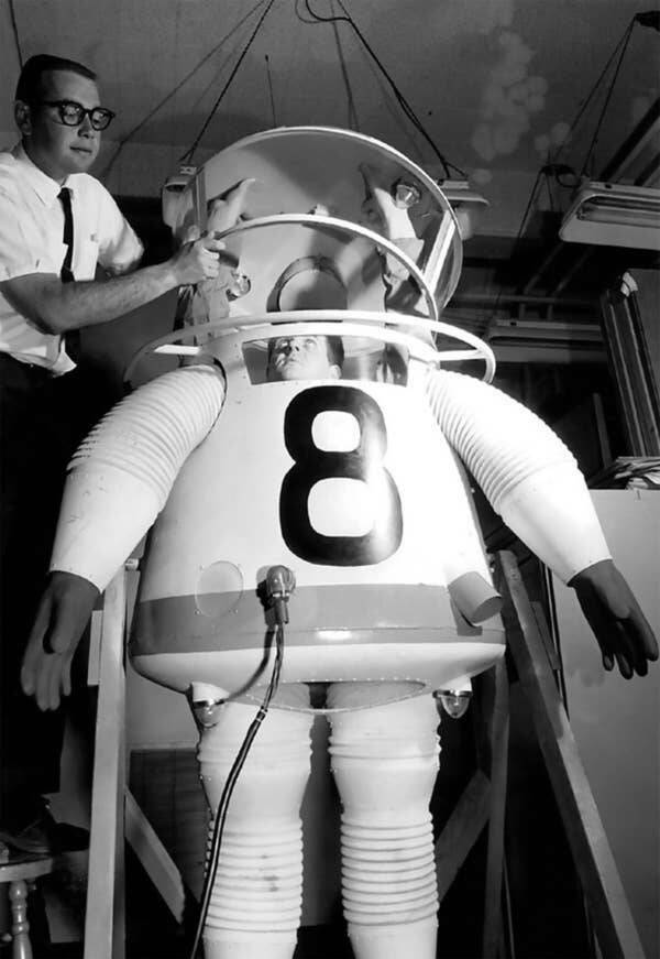 fascinating photos - prototype moon suit - 3