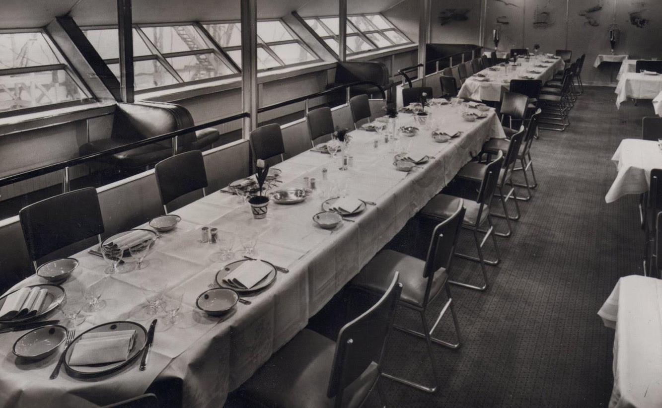 The dining room on the Hindenburg.
