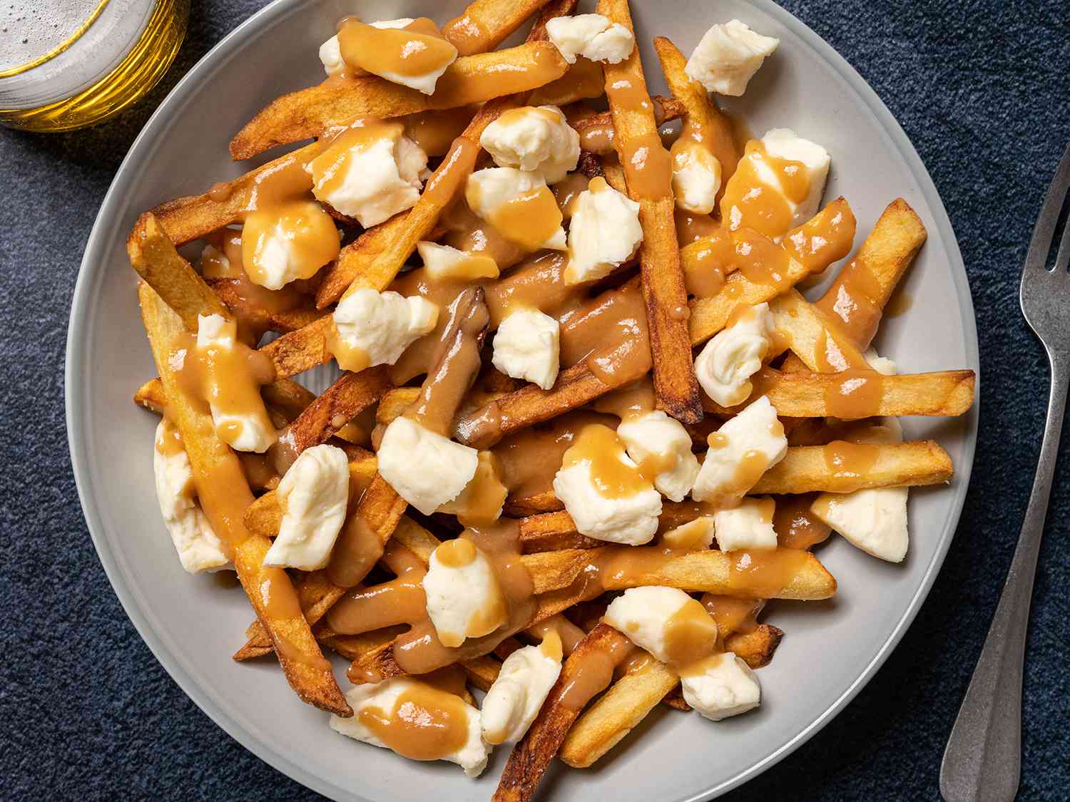 american culturalisms the world doesn't get - poutine with cheese curds