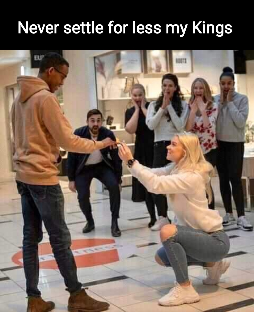 funny memes and pics - photo caption - Never settle for less my Kings Eup