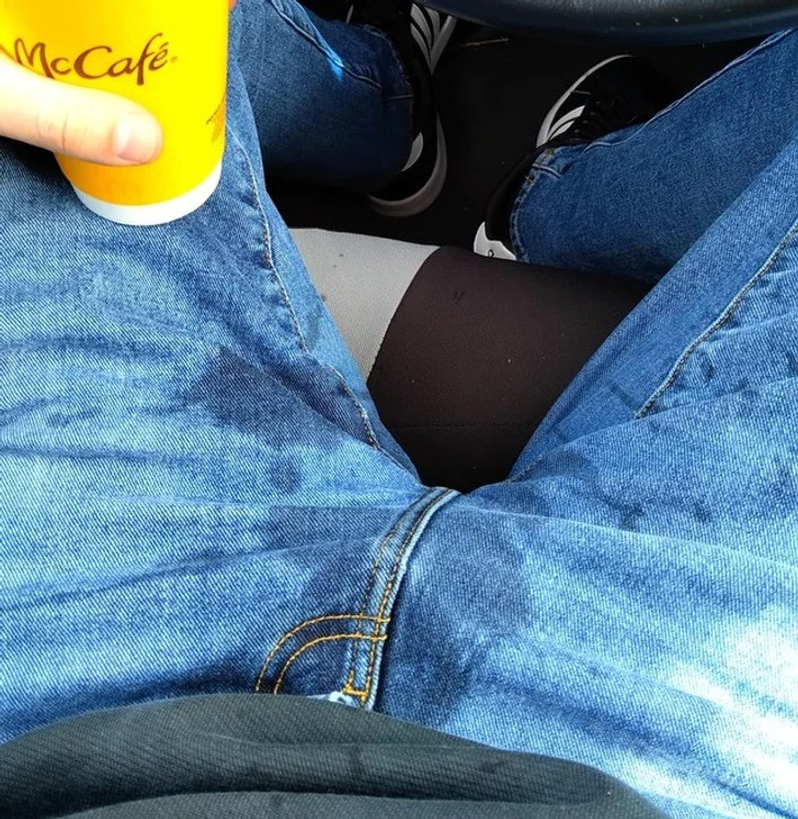 facepalm worhty fails - jeans - McCafe