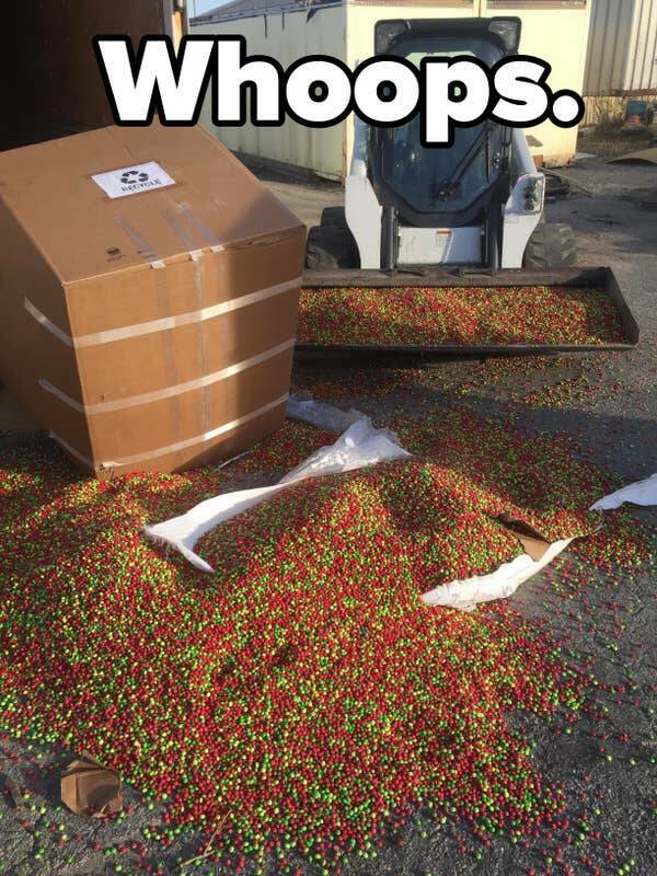 facepalm worhty fails - dropped skittles - Whoops. Ca Recycle