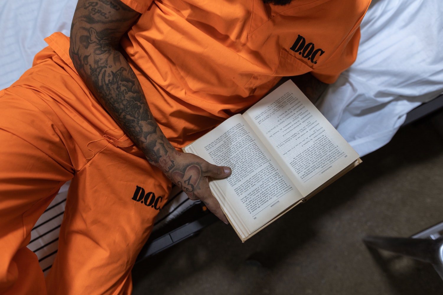 Former Prisoners share Real Stories - prison reading - Papa D.O.C Rel Te Oe Laki2 Sistet ... M d 433 and t ning A3 wyma by the Tor doty meget sm 20 Ath M 11 The s Lung www. A 1 Tok E oba . M 41 D.O.C. Noot KILKing fre R Mga 1727eponat Sines 2. 2030? 121 P