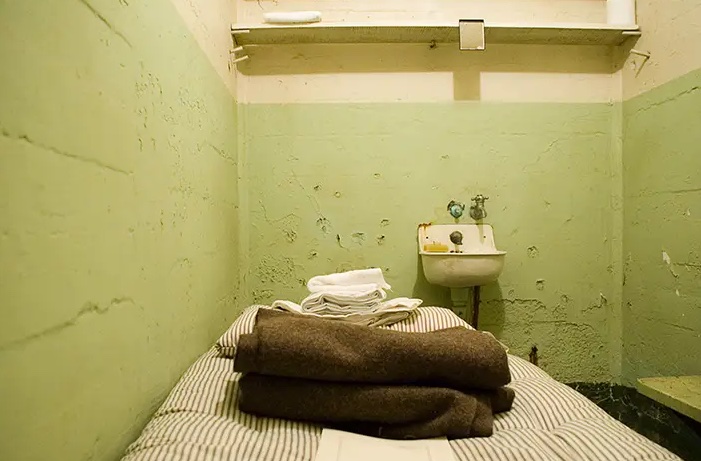 Former Prisoners share Real Stories - cell jail bed