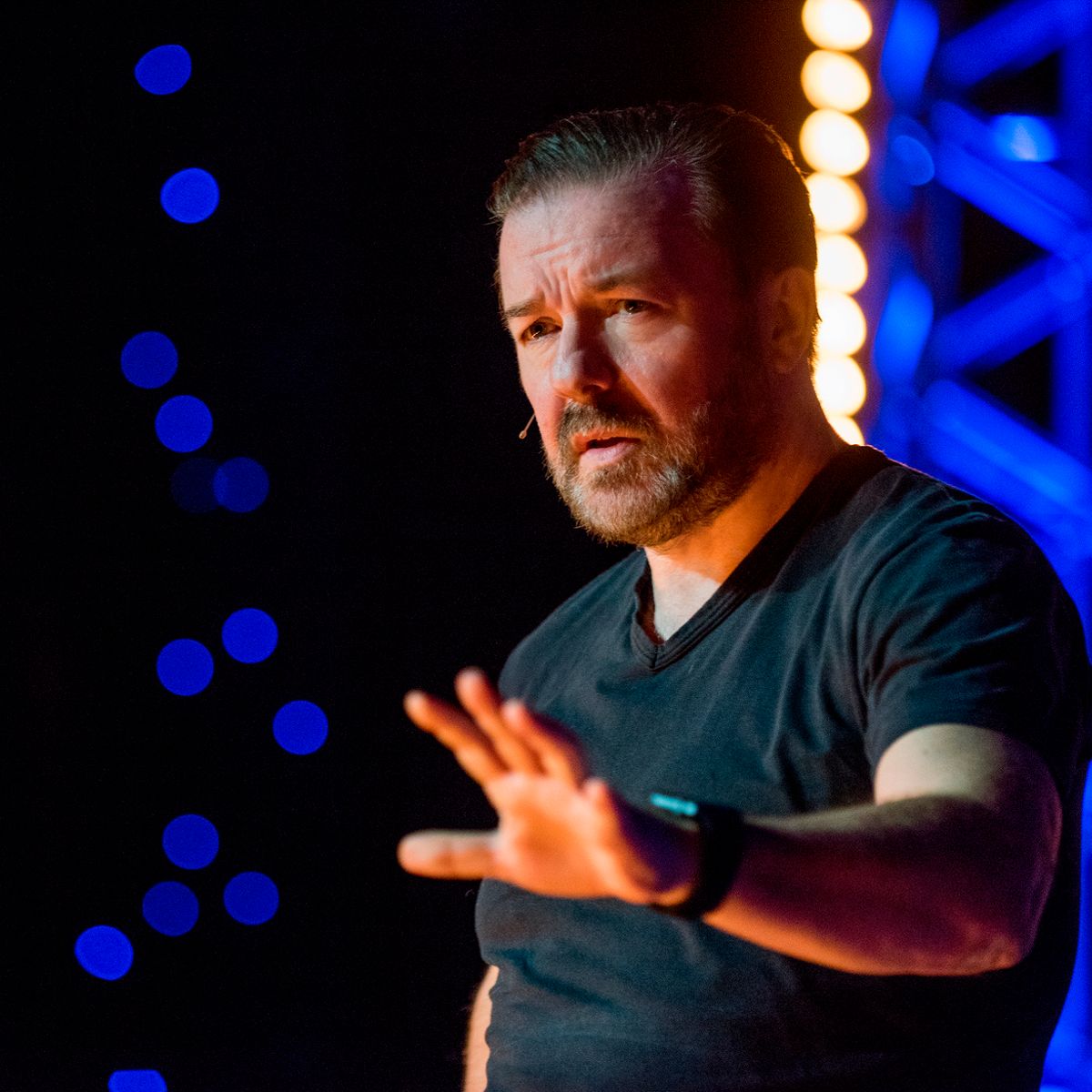 Ricky Gervais: When you are dead, you do not know you are dead. It's only painful & difficult for others. The same applies when you are stupid. -Mello1182