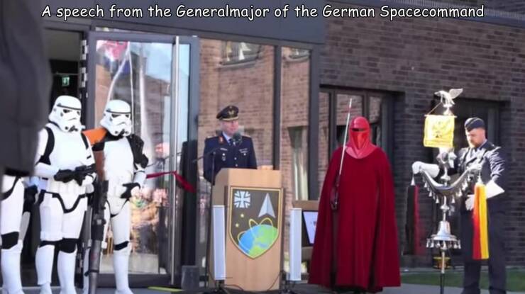 cool random pics - event - A speech from the Generalmajor of the German Spacecommand 73