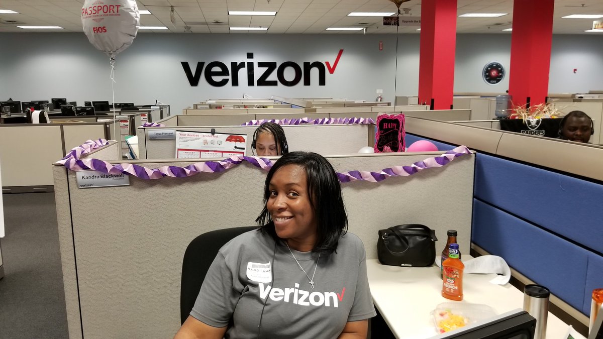 'Would you rather' questions - Passport Fios Kandra Blackwell verizon Hand Ha Verizon Happy Paiders
