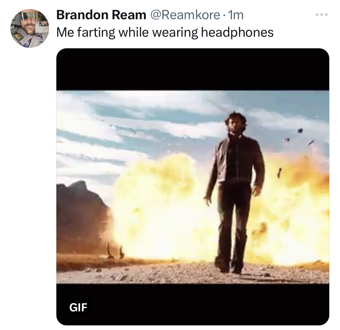 savage tweets - video - Brandon Ream 1m Me farting while wearing headphones Gif ...