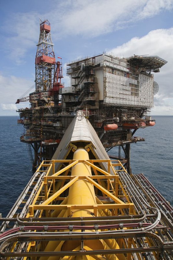 deep-sea oil rigs - oil rig - Ama 13816