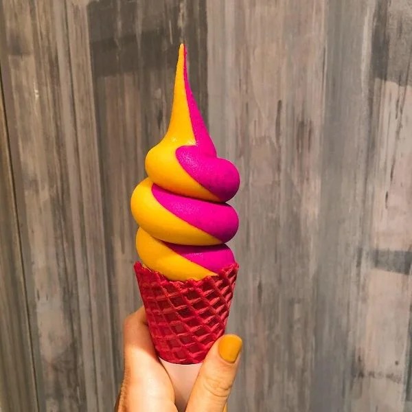 cool random pics - ice cream cone