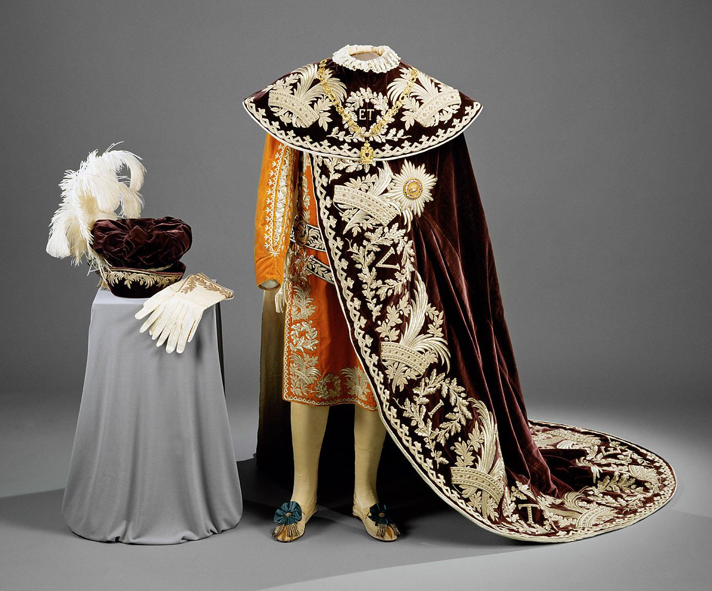Historical Artifacts - Regalia for a knight 1st class of the Austrian Order of the Iron Crown, 1815-16 u/Jokerang