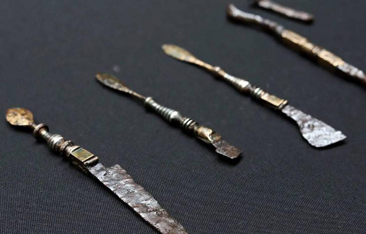Historical Artifacts - 1900-year-old surgical instruments from Hungary. These objects were found at a burial that belongs to a Roman physician. u/vibhaath