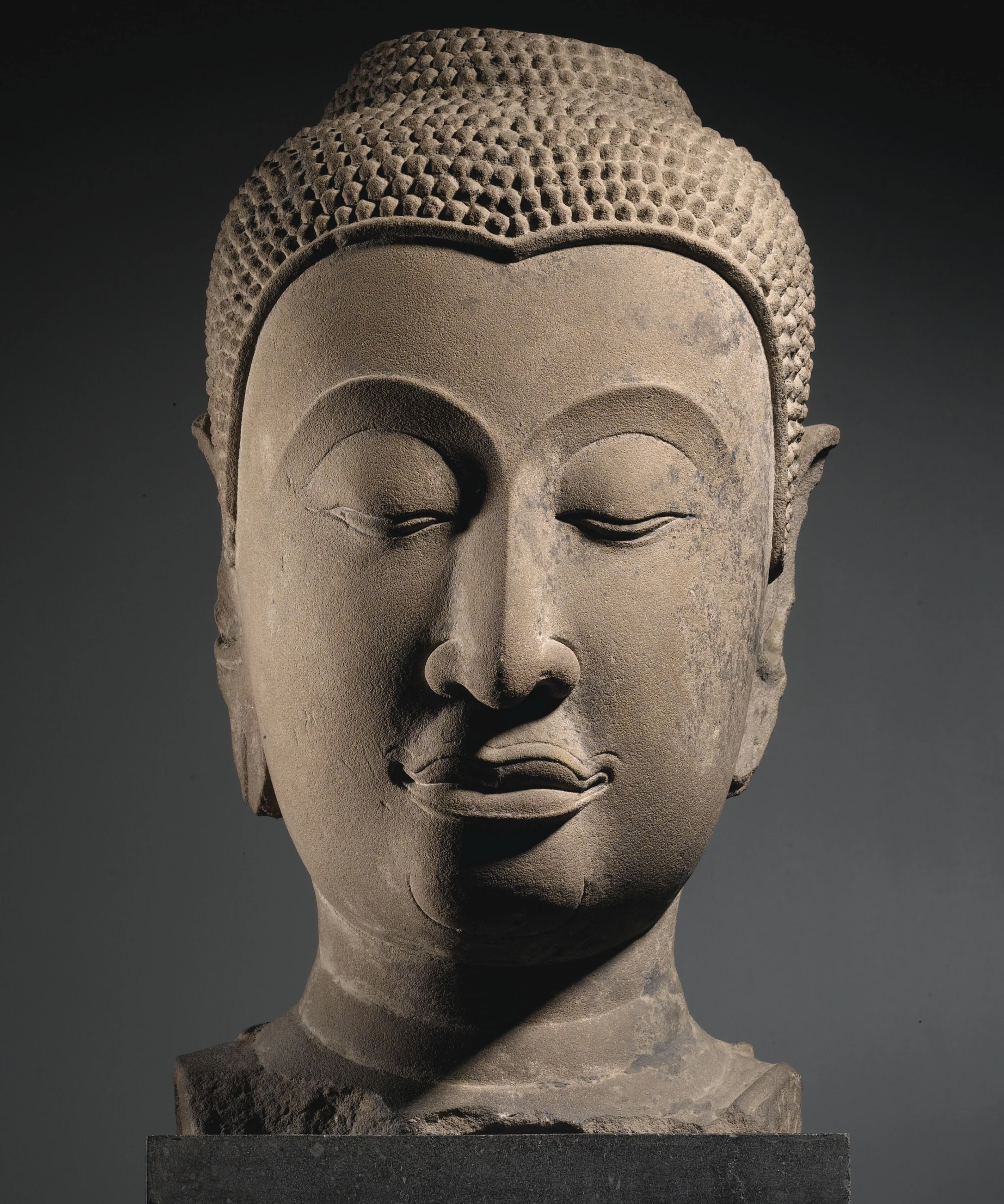 Historical Artifacts - Stone head of Buddha. Thailand, 16th century u/MunakataSennin
