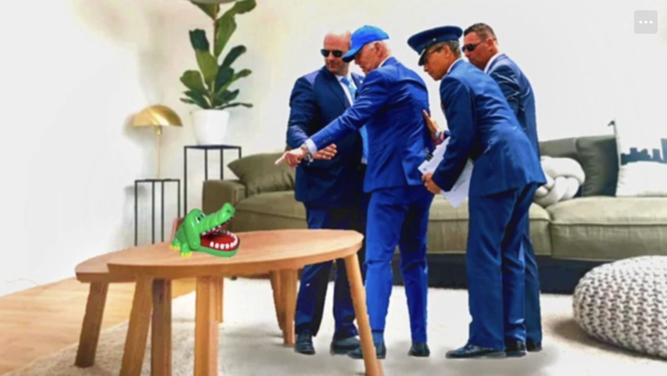 Biden's Fall Photoshop battle -= senior citizen - D