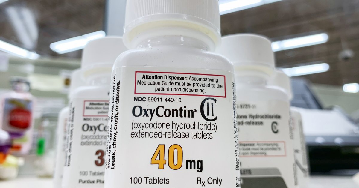 bad companies - european oxycontin - OxyCo oxycodone extended 3 100 Tablet Purdue Plu Swall break, chew, crush, or dissolve. to on a ser mole Attention Dispenser Accompanying Medication Guide must be provided to the patient upon dispensing. Ndc 5901144010