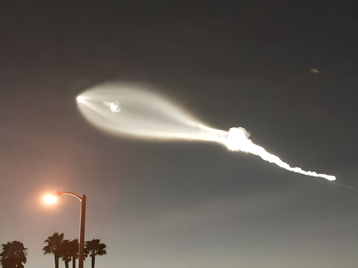 A local resident captured this beautiful picture after the launch of a rocket.