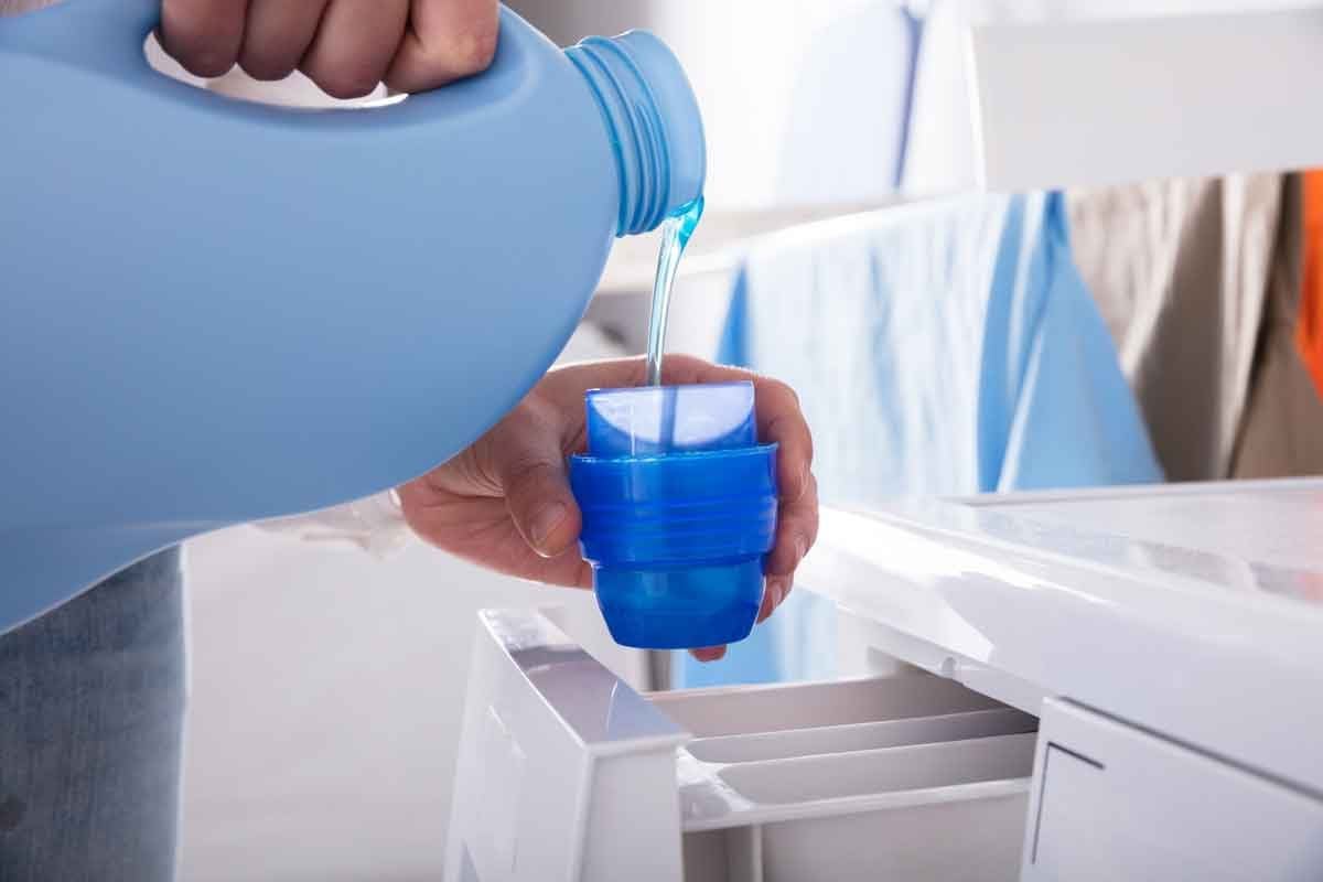 reddit fails - person using detergent