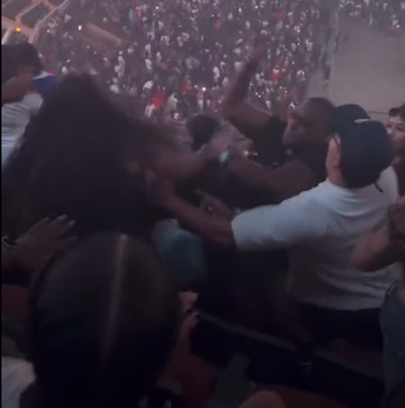 Fans attending a <a href="https://www.ebaumsworld.com/videos/brutal-brawl-breaks-out-at-lil-durk-concert/87433017/" target="_blank"><b><u>Lil Durk concert</b></u></a> at Chicago’s United Center this past weekend were barely able to “Make It Out” of the show in one piece, the performance coming to an early end after bogus rumors of a shooting led to a brutal brawl.