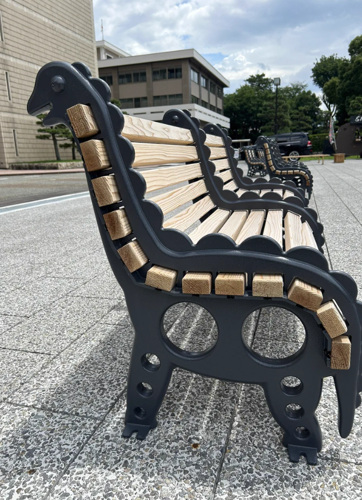 hostile design - japan dinosaur bench