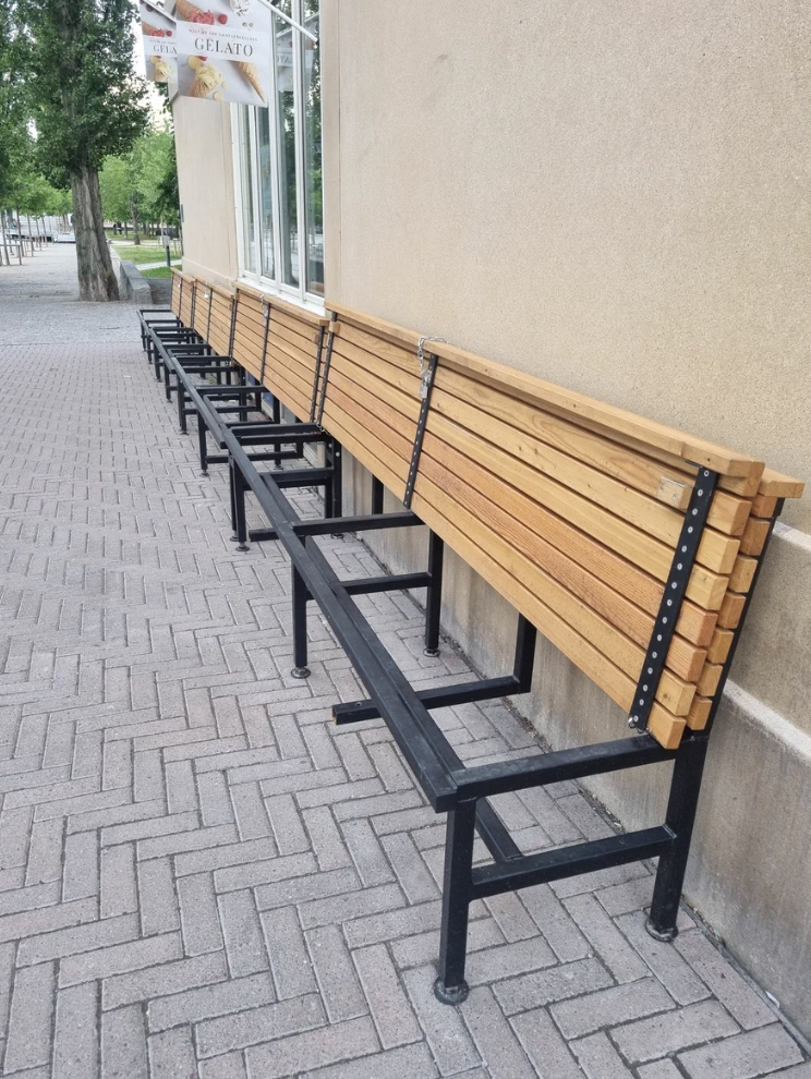 hostile design - bench