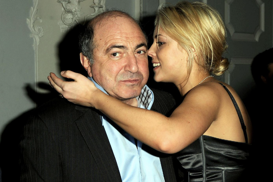 Boris Berezovsky smartly fled to England after the Russian oligarch stopped seeing eye to eye with Vladimir. Except instead of thanking his lucky stars for his head, he continued to talk trash; even threatening to bring Putin down by force. In 2013, he was found dead with a ligature around his neck. Although it was initially ruled a suicide, the true cause of death was never found.
