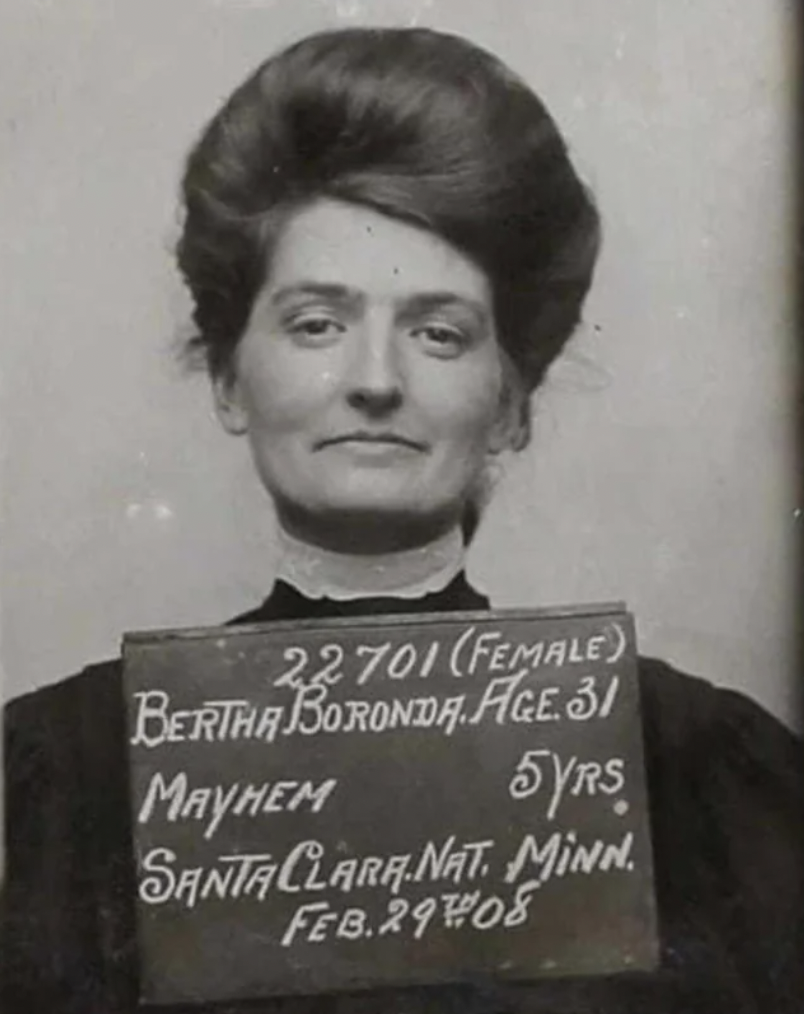 Mugshot of Bertha Boronda, the woman who was arrested for cutting off her husband’s p**** with a razor in 1907. 
