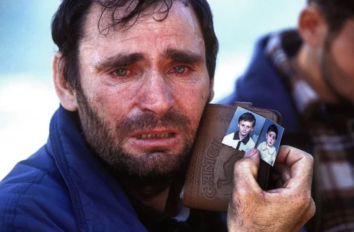A father looking for his two missing sons that went missing during the Kosovo war in 1999.