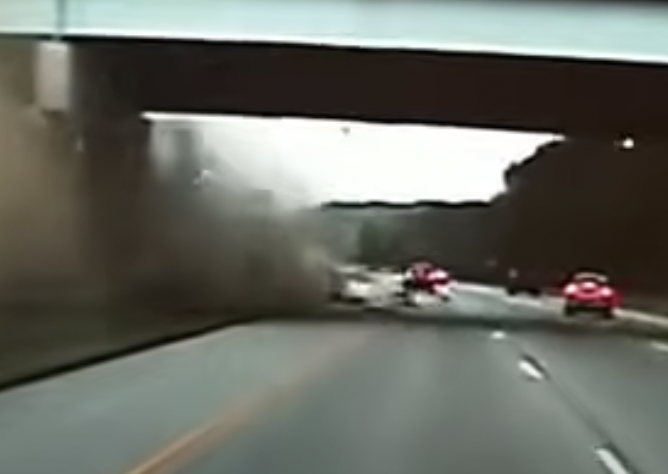 21 Horrifying Car Crashes That Look Like Plane Crashes