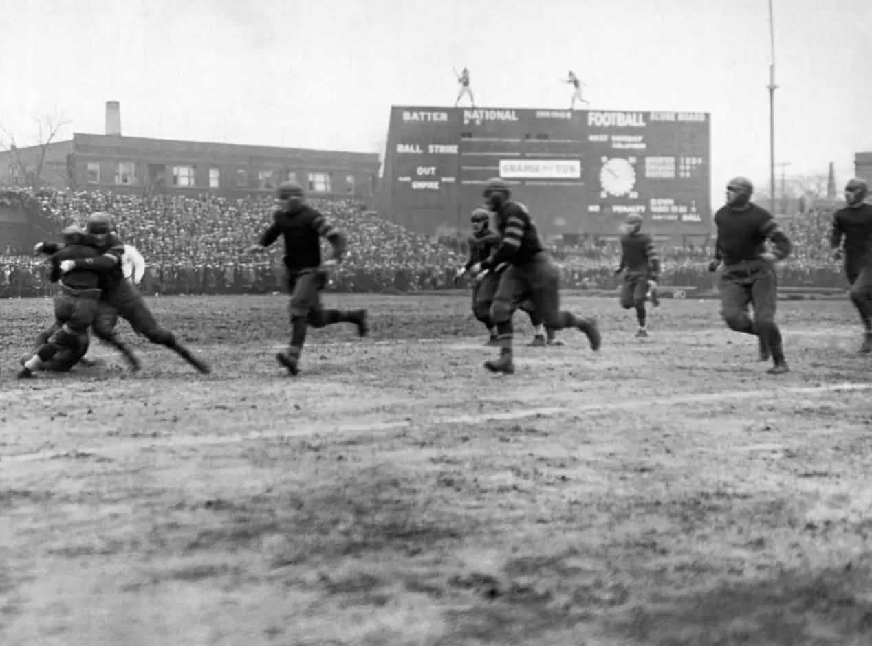 Chicago Bears vs Chicago Cardinals, 1925.
