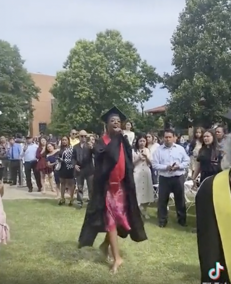 Girl grabs mic for “her moment” during entire school’s graduation.