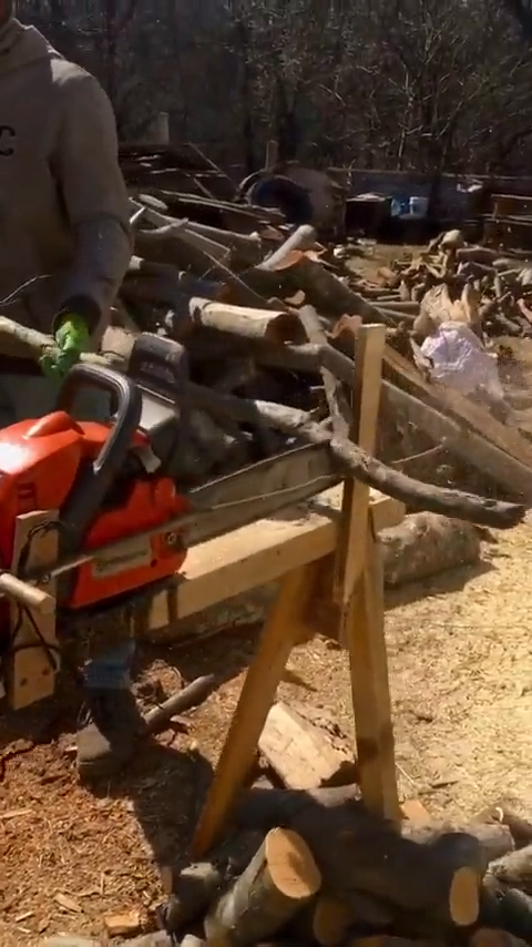 Chainsaw log cutter.