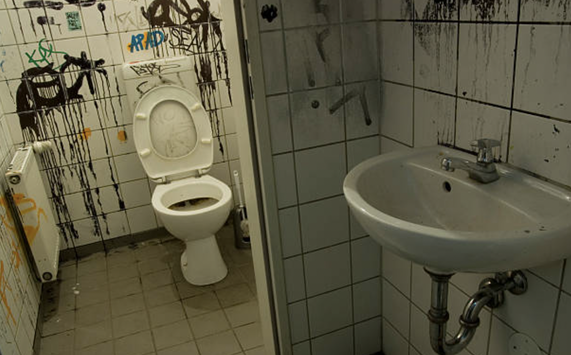 25 Gross Public Restrooms Nobody Should Be Allowed to Use Anymore