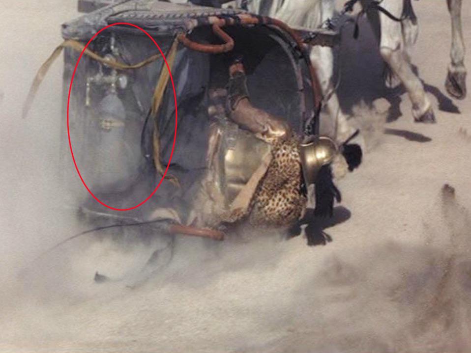 A gas cylinder gets exposed when the chariot crashes.
