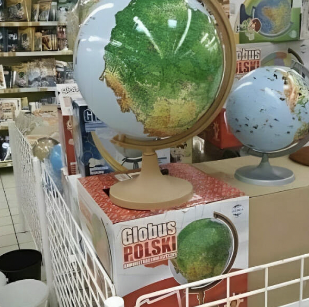 Globe only with Poland.
