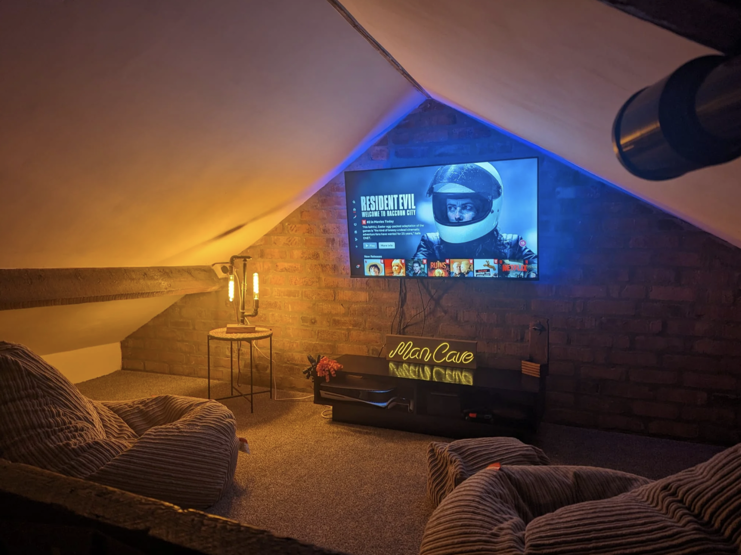 20 Man Caves and Male Living Spaces That Are Actually Pretty Cool