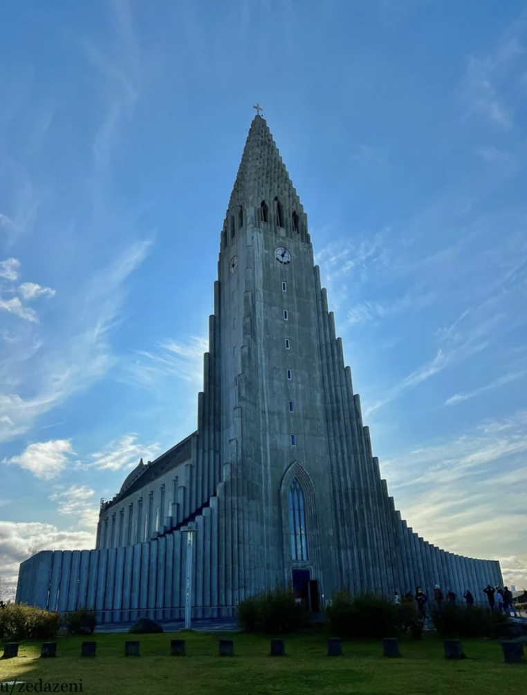 Hallgrimskirkja, Reykjavík, Iceland.