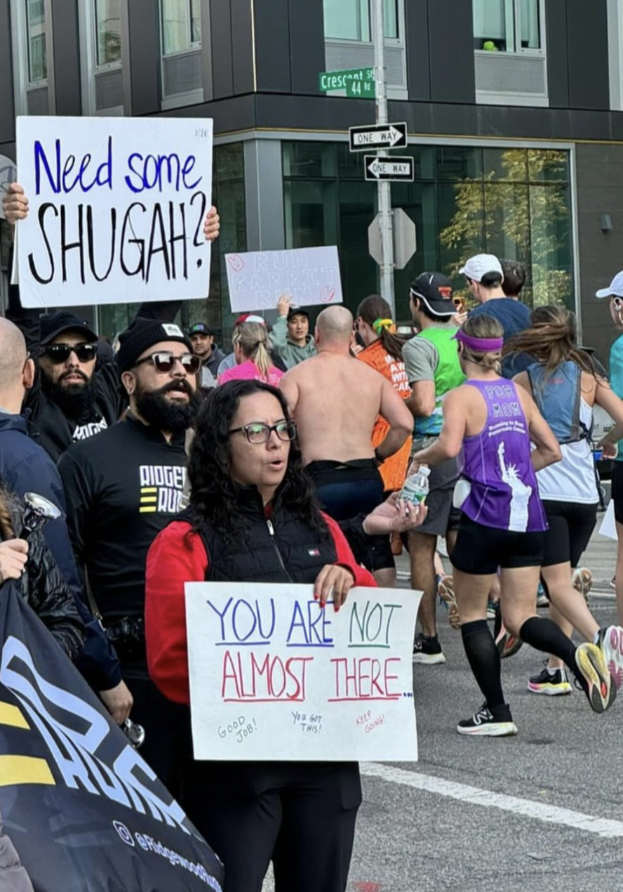 26 Funny Marathon Signs for Each Mile They Ran