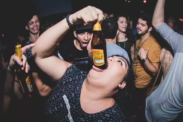 32 Drunk People Fails, Flounders, and Flops