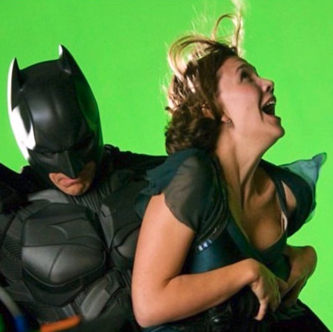 21 Funny Behind-the-Scene Pictures From Iconic Films and Shows