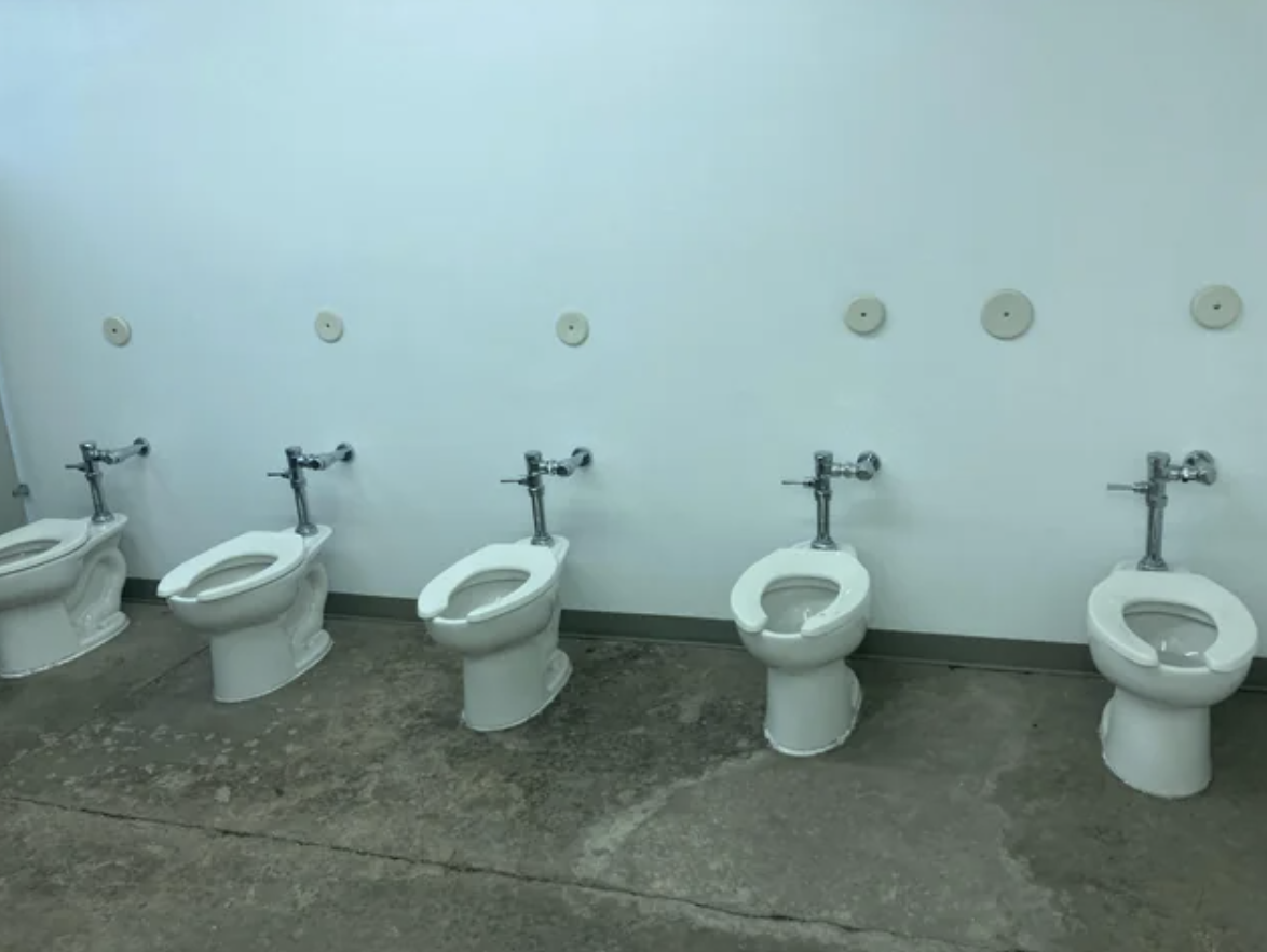 toilet - . $