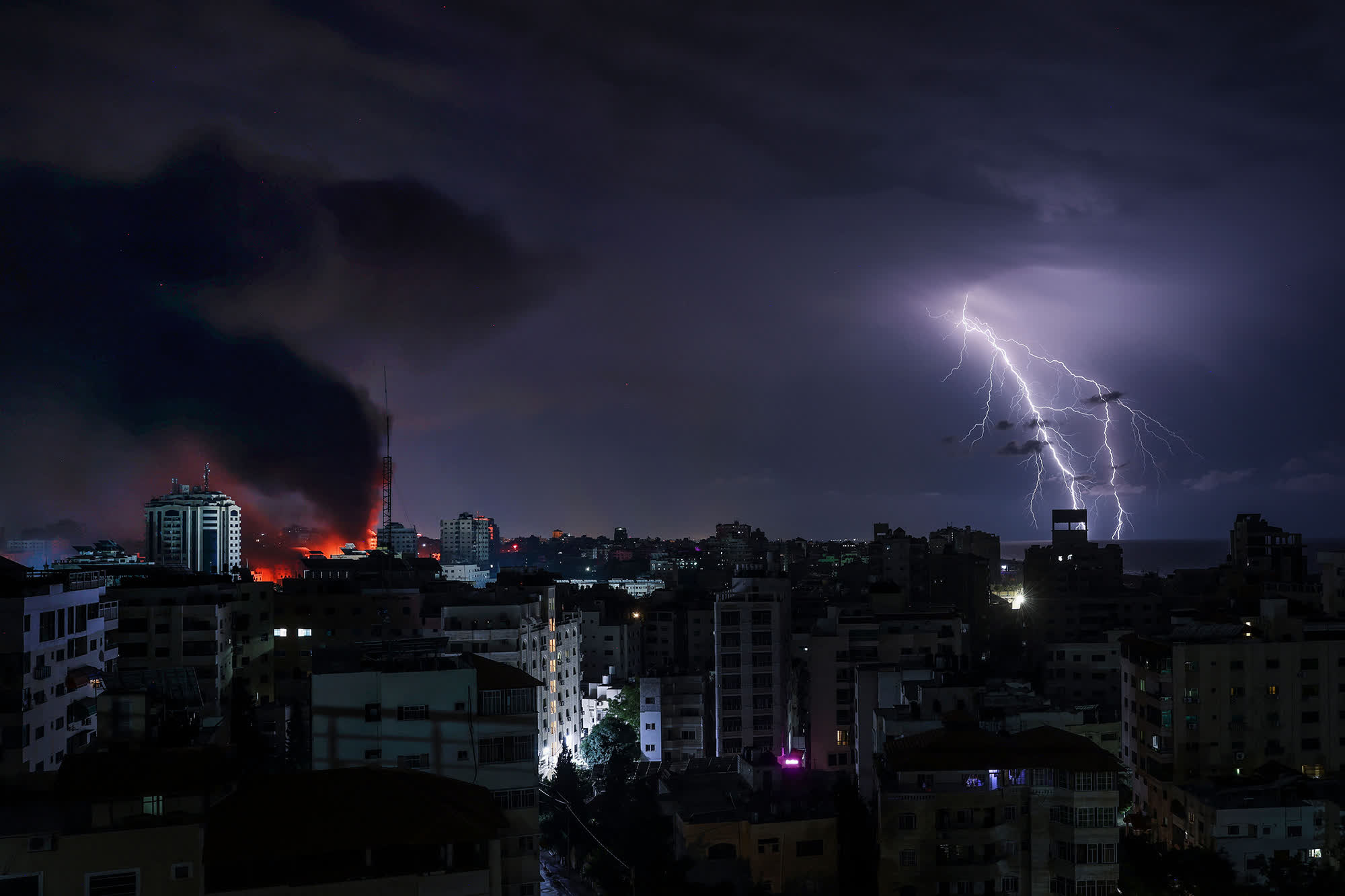 gaza lightning strike
