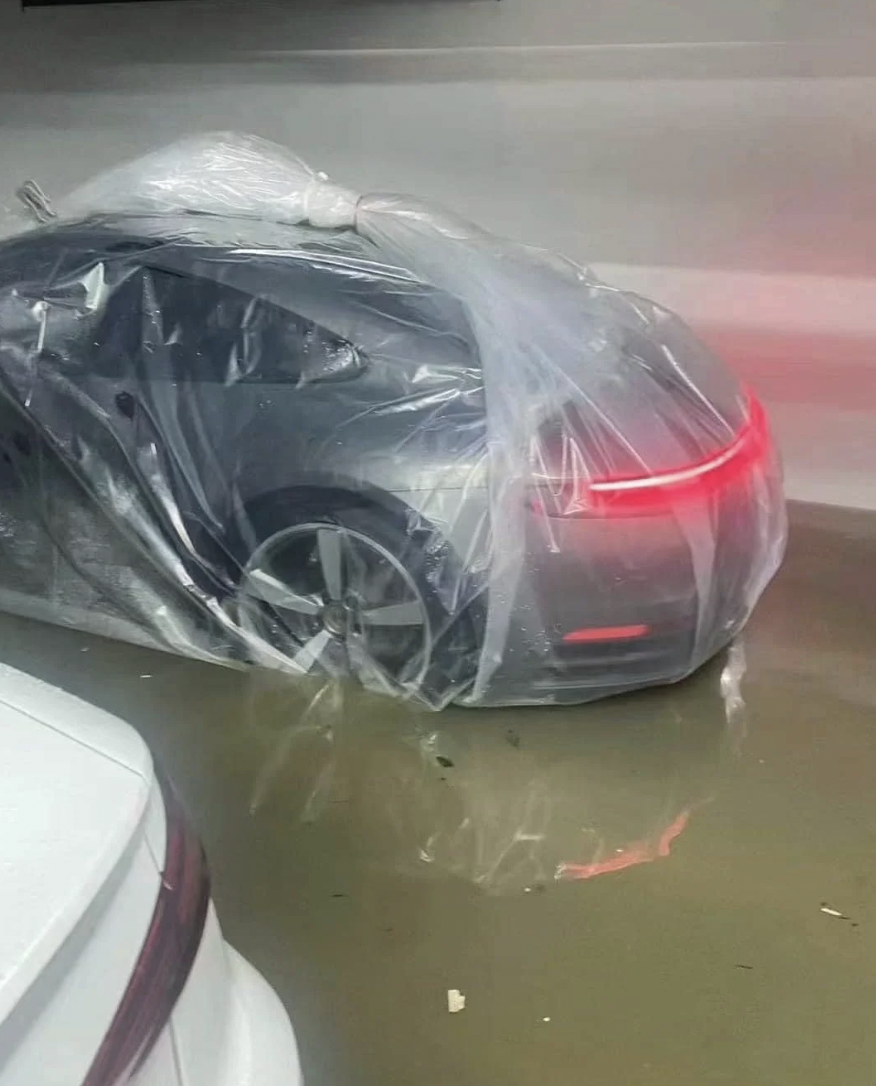 car flood bag