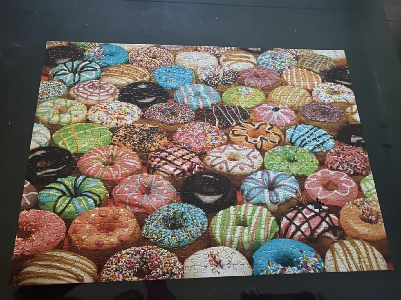 cobble hill puzzle 1000pcs donuts