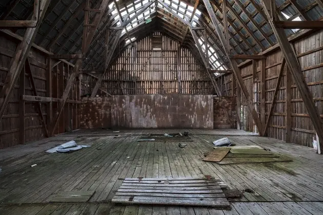 20 Abandoned Spaces That Are Perfect for a Sesh