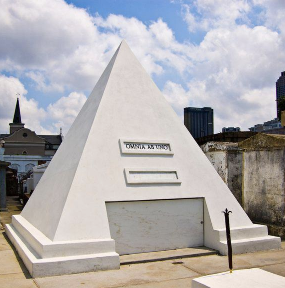 marie laveau's tomb