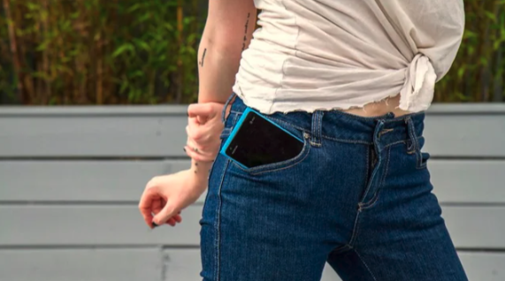 “tiny jeans pockets” — u/Dramatic_Torrento